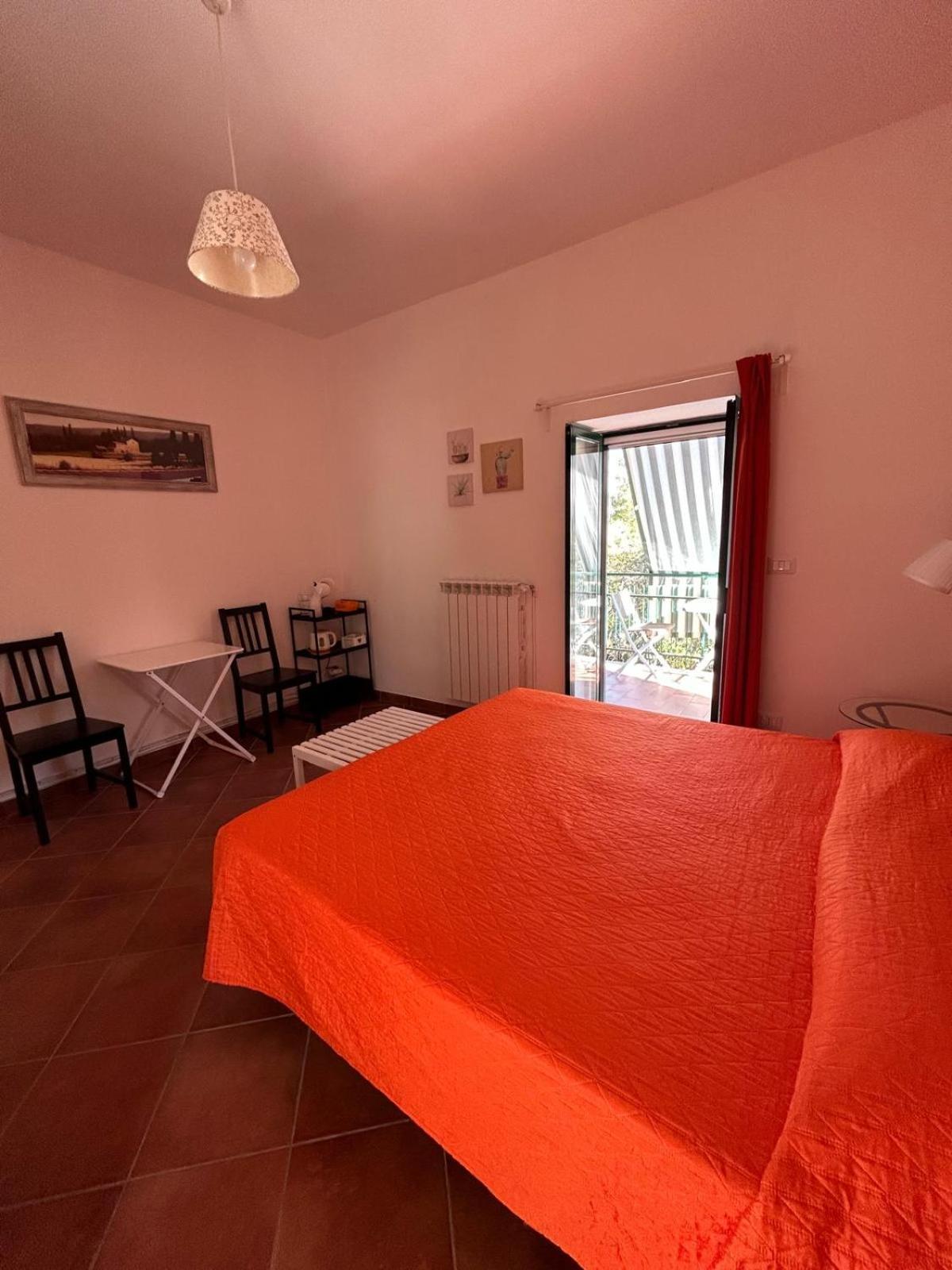 Il Gelso Guest House Trivigno ภายนอก รูปภาพ